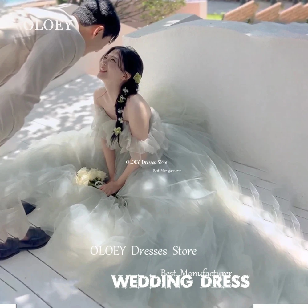 OLOEY Off Shoulder Princess Wedding Dress Korea Photoshoot A Line Soft Tulle Formal Prom Gown Floor Length Corset Back Custom
OLOEY Off Shoulder Princess Wedding Dress Korea Photoshoot A Line Soft Tulle Formal Prom Gown Floor Length Corset Back Custom