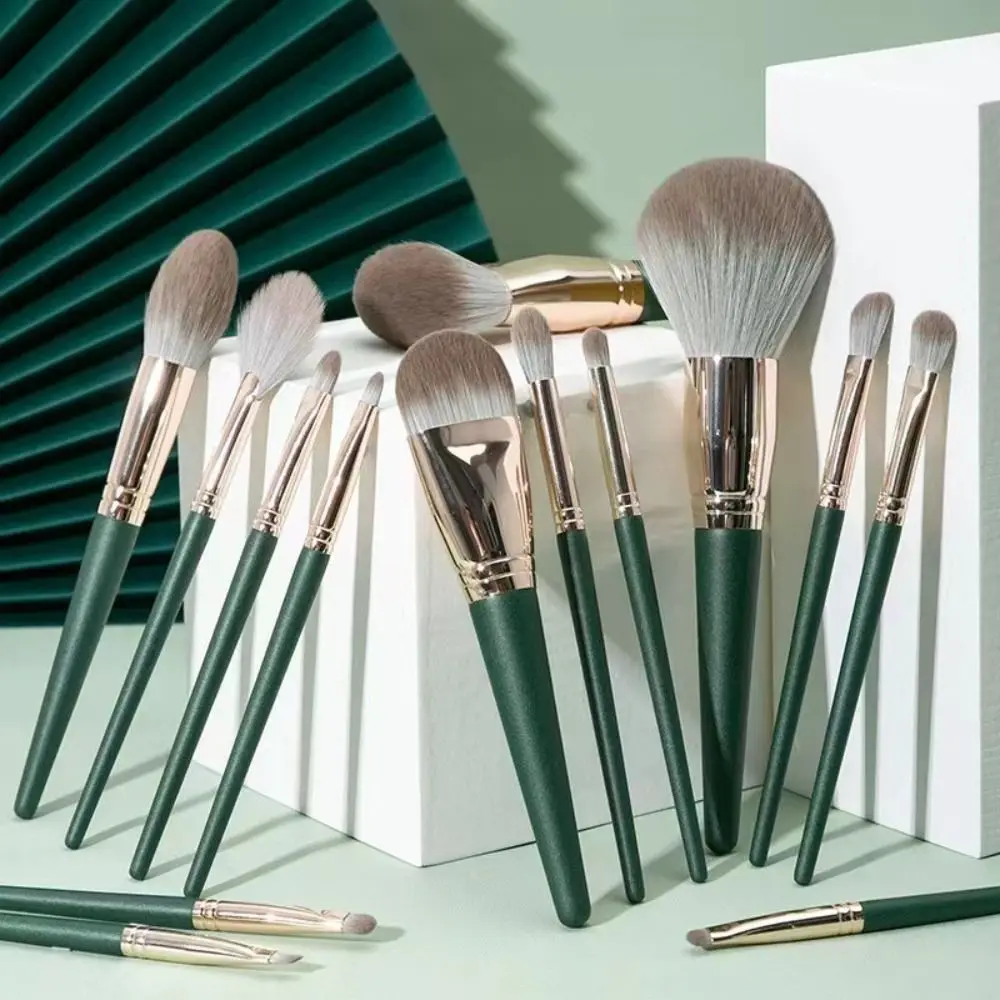 Green Makeup Brush Soft Fluffy Eye Shadow Foundation Blush Blending Beauty Makeup Brushes Makeup Tools
Green Makeup Brush Soft Fluffy Eye Shadow Foundation Blush Blending Beauty Makeup Brushes Makeup Tools