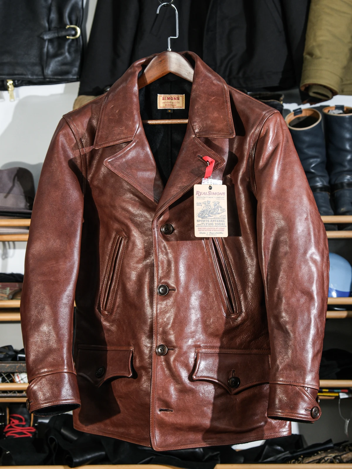 Новинка: Коричневое кожаное пальто с шерстяными пуговицами из резного рога, модное городское стильное молодежное повседневное теплое осеннее пальто
Новинка: Коричневое кожаное пальто с шерстяными пуговицами из резного рога, модное городское стильное молодежное повседневное теплое осеннее пальто