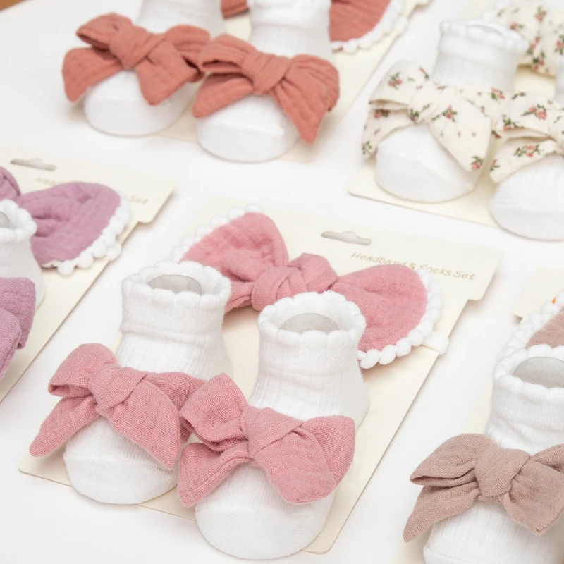 European Baby Headband Grip Socks Set Hand-Tied Crinkle Bow Lace Trim Non-Slip Boat Socks for Girls 0-24M Newborn Photography
European Baby Headband Grip Socks Set Hand-Tied Crinkle Bow Lace Trim Non-Slip Boat Socks for Girls 0-24M Newborn Photography
