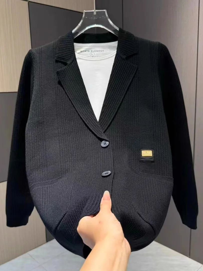 Мужской повседневный вязаный свитер на раннюю осень, однотонный, простой, с длинным рукавом, в европейском стиле, премиум-класса, для молодежи, придающий энергию
Мужской повседневный вязаный свитер на раннюю осень, однотонный, простой, с длинным рукавом, в европейском стиле, премиум-класса, для молодежи, придающий энергию