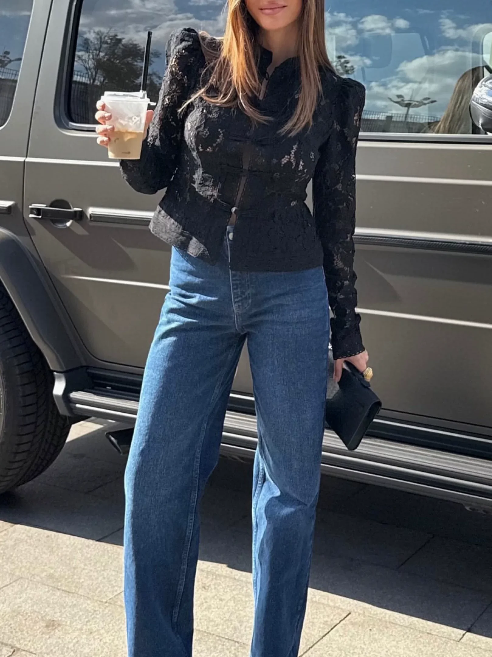 Hook Flower Hollow Women White or Black Shirt Spring 2026 Stand Collar Long Sleeve Elegant Ladies Blouse Top
Hook Flower Hollow Women White or Black Shirt Spring 2026 Stand Collar Long Sleeve Elegant Ladies Blouse Top