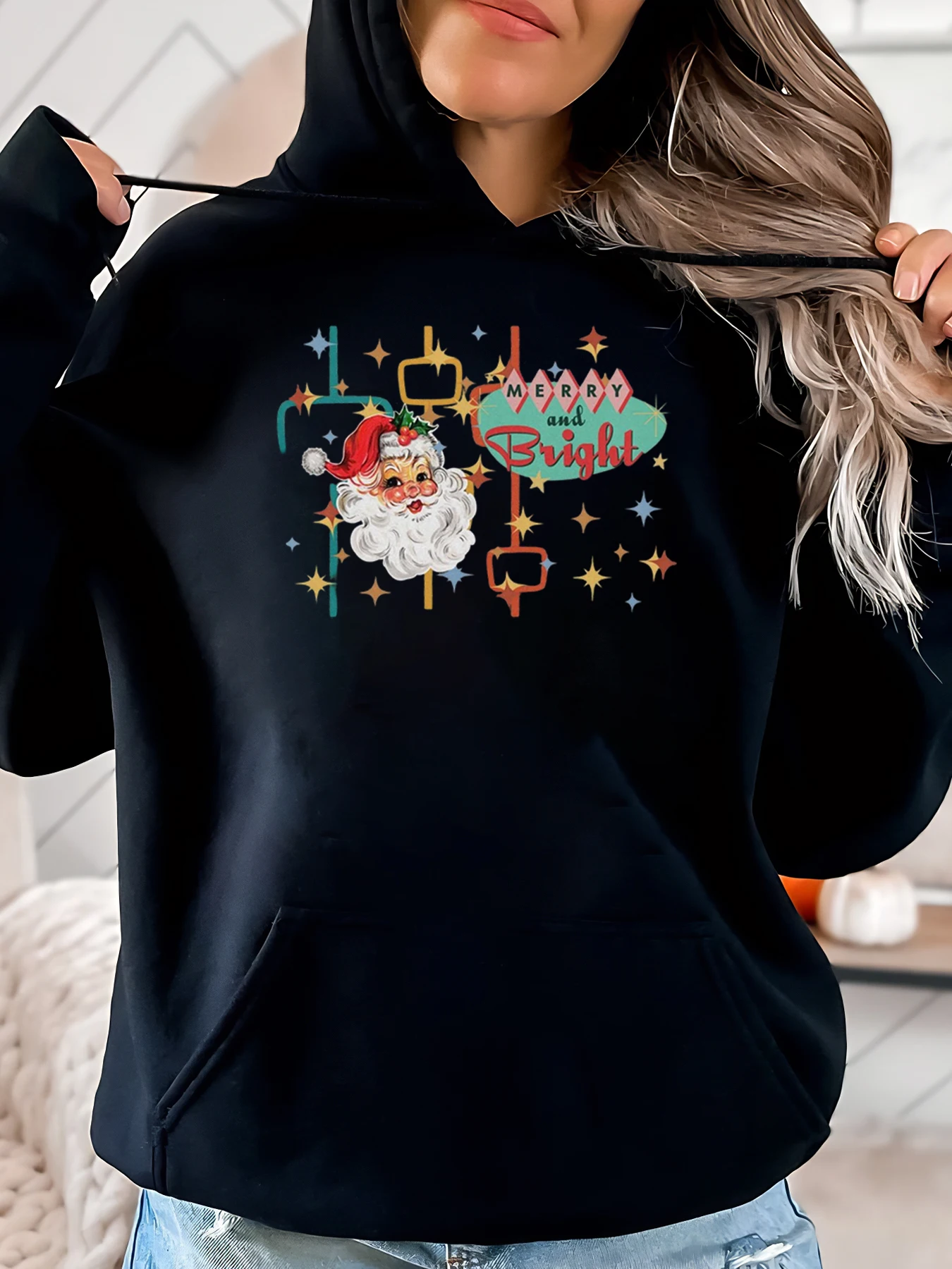 Санта-Клаус Веселая и яркая рождественская толстовка с капюшоном для женщин, повседневная праздничная одежда, черная, больших размеров
Санта-Клаус Веселая и яркая рождественская толстовка с капюшоном для женщин, повседневная праздничная одежда, черная, больших размеров