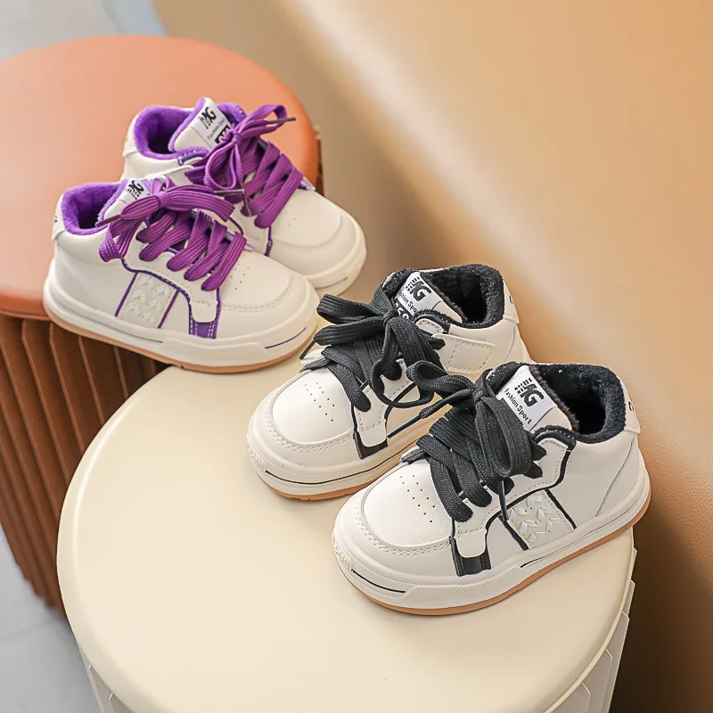 Fashion Girls Ankle Boots 2025 Winter New Kids Sneakers Soft Soled Boys' Shoes Simple Versatile Girls' Casual Shoes Кроссовки
Fashion Girls Ankle Boots 2025 Winter New Kids Sneakers Soft Soled Boys' Shoes Simple Versatile Girls' Casual Shoes Кроссовки