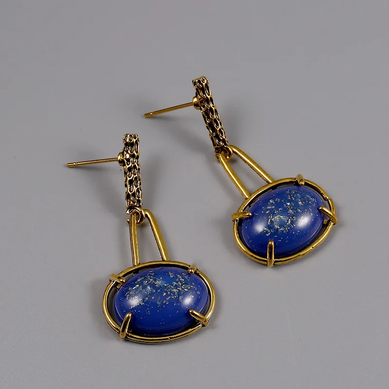 Bohemian Tribal Style Retro Ancient Gold Craftsmanship Women's Jewelry New Design Inlaid Lapis Lazuli Oval Drop Dangle Earrings
Bohemian Tribal Style Retro Ancient Gold Craftsmanship Women's Jewelry New Design Inlaid Lapis Lazuli Oval Drop Dangle Earrings