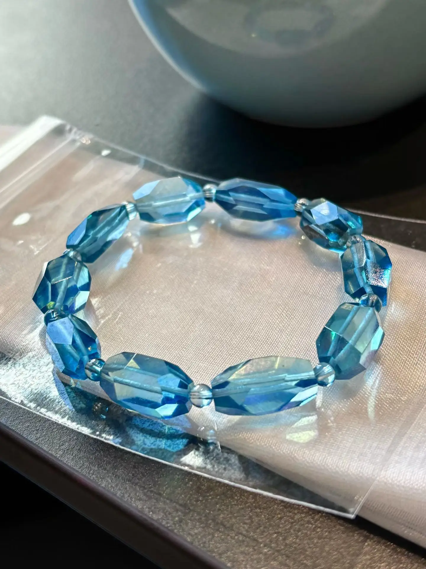 Натуральный синий аквамарин, прозрачные граненые бусины, браслет для женщин и мужчин, Бразилия, 16x10 мм, эластичный синий аквамарин, ювелирные изделия AAAAA
Натуральный синий аквамарин, прозрачные граненые бусины, браслет для женщин и мужчин, Бразилия, 16x10 мм, эластичный синий аквамарин, ювелирные изделия AAAAA