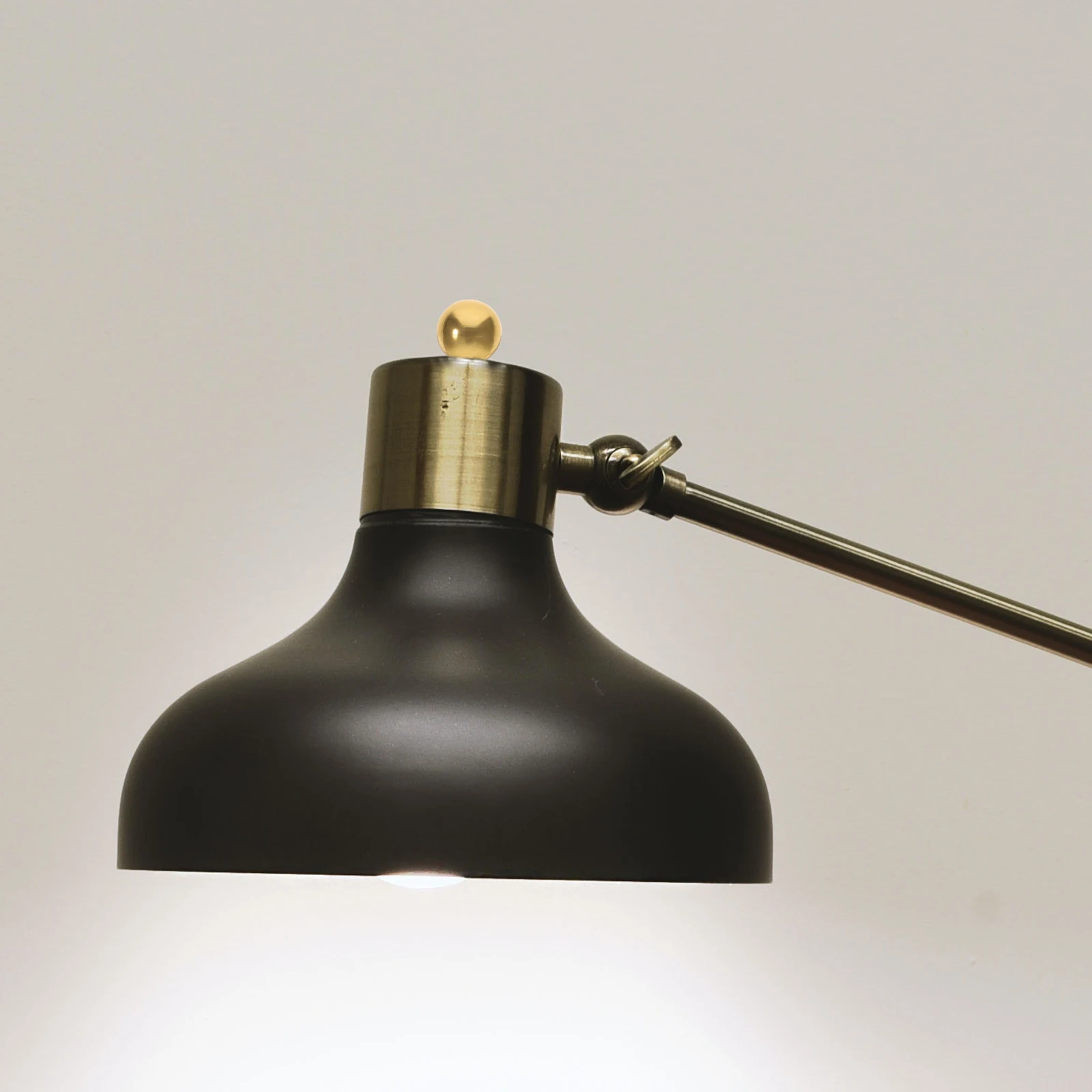 6pcs 25Mm Finials Caps Tapped Harp Finial Knob For Lamp Shade Holder Decor Solid Finial Decoration Lamp Accessories
6pcs 25Mm Finials Caps Tapped Harp Finial Knob For Lamp Shade Holder Decor Solid Finial Decoration Lamp Accessories