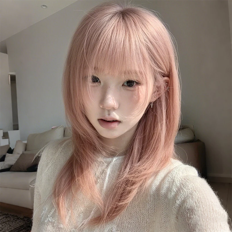 Daily wig for women, slightly pink short with bangs, high-layered collarbone-length hair, wolf tail mullet style, full head
Daily wig for women, slightly pink short with bangs, high-layered collarbone-length hair, wolf tail mullet style, full head