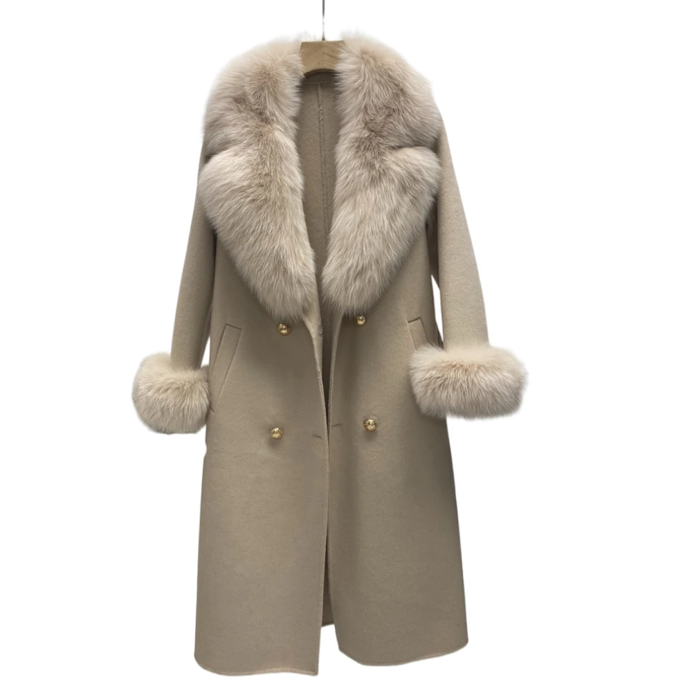 2023 Autumn and Winter New High-End Fox Fur Collar Reversible Cashmere Coat Women Double-Breasted Woolen Coat Mid-Length
2023 Autumn and Winter New High-End Fox Fur Collar Reversible Cashmere Coat Women Double-Breasted Woolen Coat Mid-Length