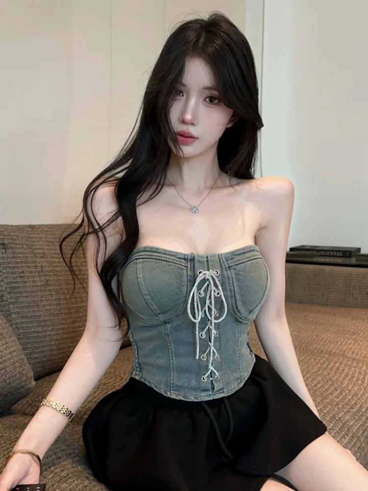 Sexy American Retro Hot Girl Fashionable Tube Top Women's Summer Slimming Sexy Sleeveless Shirt City Walk Large Size Inner Wear
Sexy American Retro Hot Girl Fashionable Tube Top Women's Summer Slimming Sexy Sleeveless Shirt City Walk Large Size Inner Wear