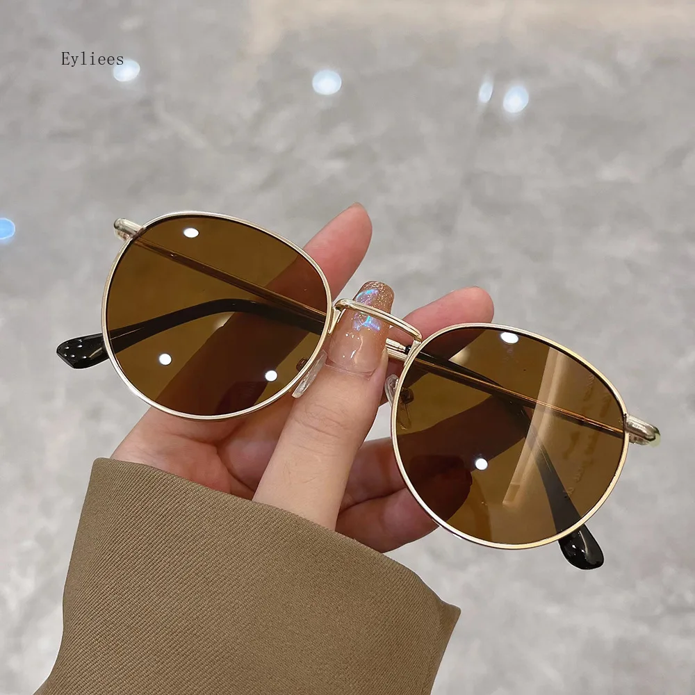 Punk Retro Fashion Sunglasses Women Vintage Pink Small Round Frame Sun Glasses UV400 Goggles Shades Eyewear Men Classic очки
Punk Retro Fashion Sunglasses Women Vintage Pink Small Round Frame Sun Glasses UV400 Goggles Shades Eyewear Men Classic очки