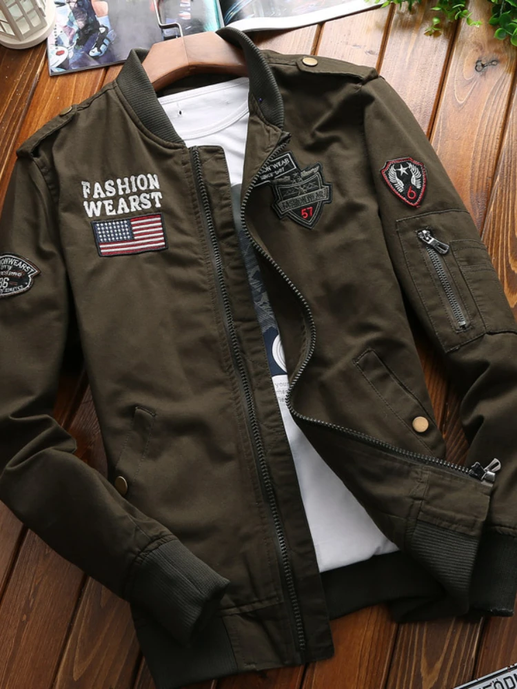 Bomber Jacket Men Fashion Casual Windbreaker Jacket Coat Men Spring and Autumn New Hot Outwear Stand Slim Military Embroidery
Bomber Jacket Men Fashion Casual Windbreaker Jacket Coat Men Spring and Autumn New Hot Outwear Stand Slim Military Embroidery