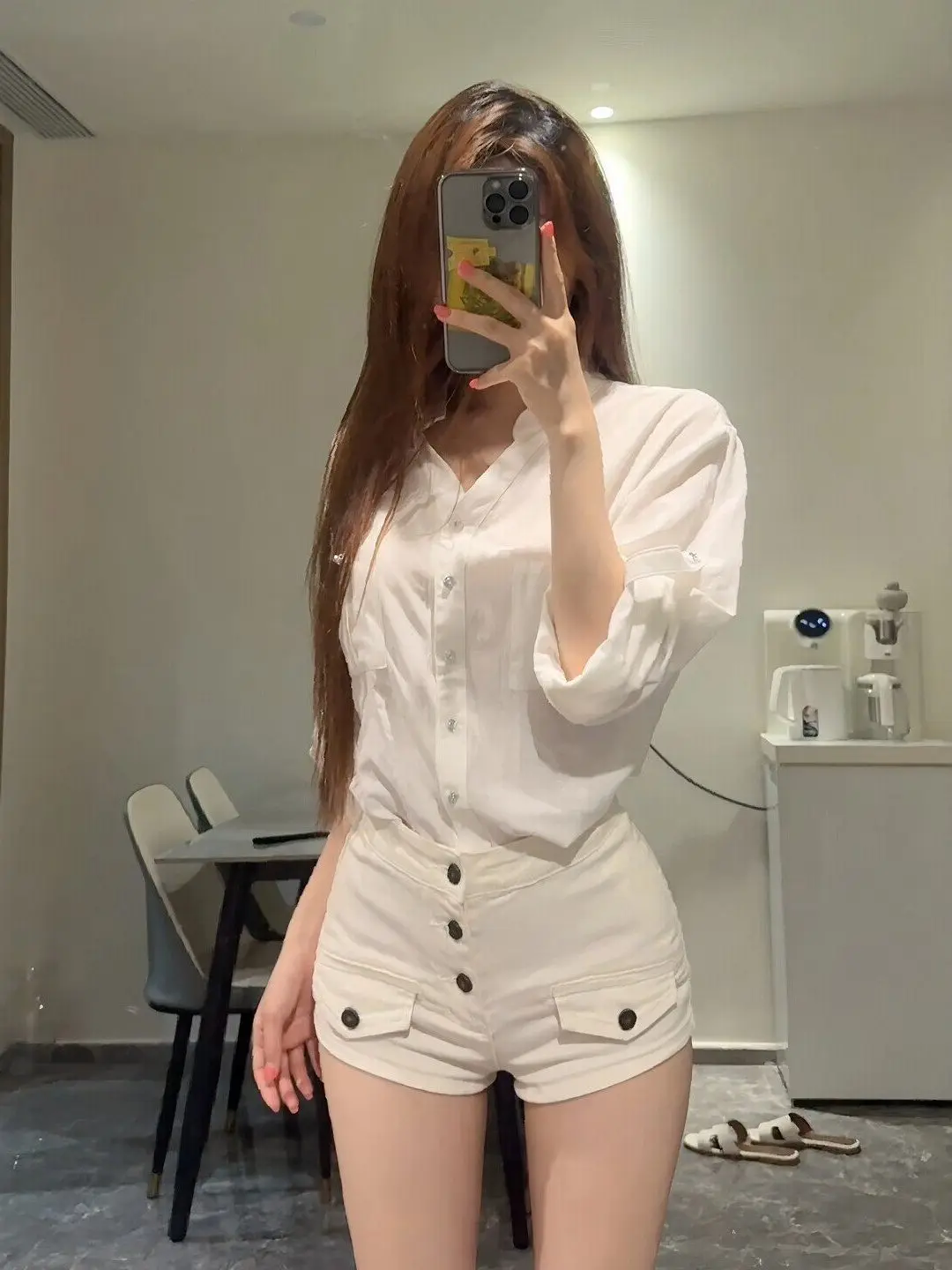 Elegant White Shirt Women's Summer New Commute Versatile Simple Maturity High Intelligence Sensation Matching Loose Fit ...
Elegant White Shirt Women's Summer New Commute Versatile Simple Maturity High Intelligence Sensation Matching Loose Fit ...
