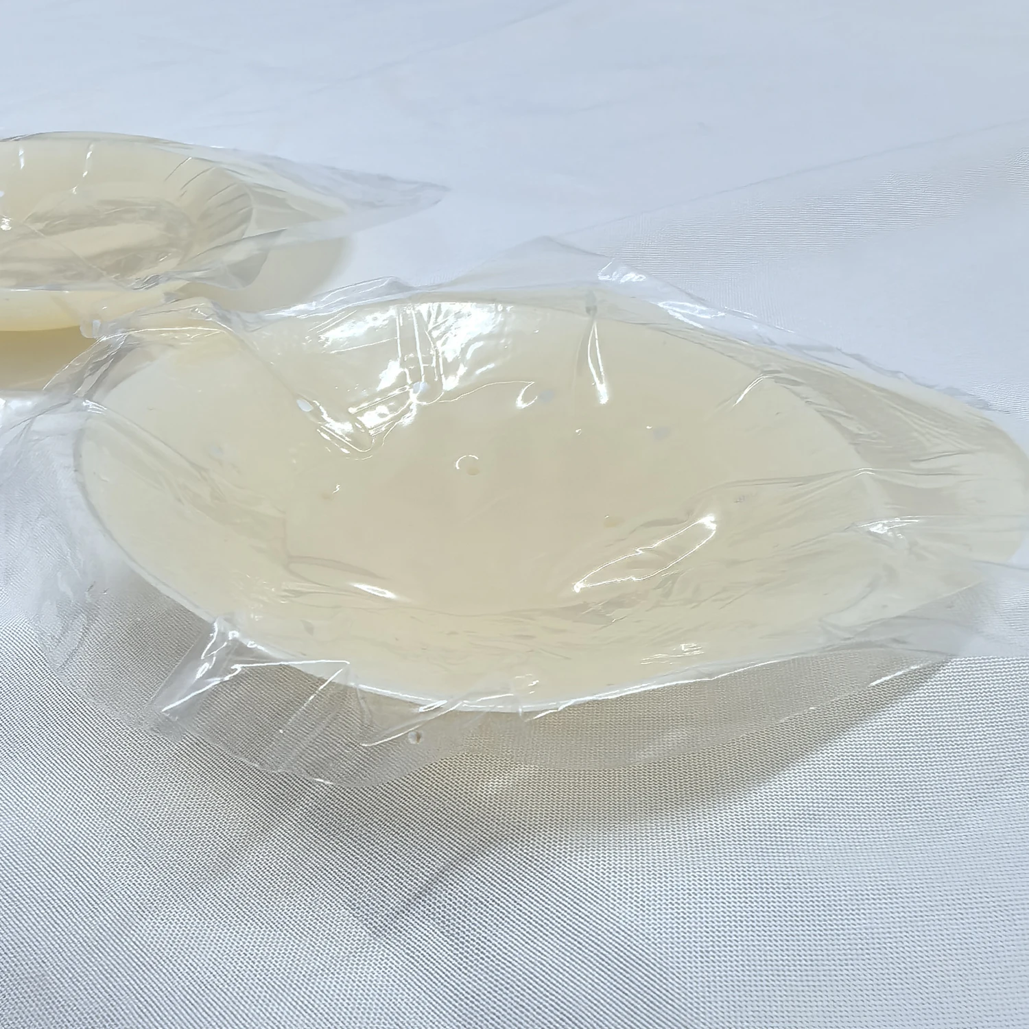 Silicone Bra Invisible Push Up Sexy Strapless Bra Stealth Adhesive Backless Breast Enhancer For Women Sticky Wedding Bikini Bras
Silicone Bra Invisible Push Up Sexy Strapless Bra Stealth Adhesive Backless Breast Enhancer For Women Sticky Wedding Bikini Bras