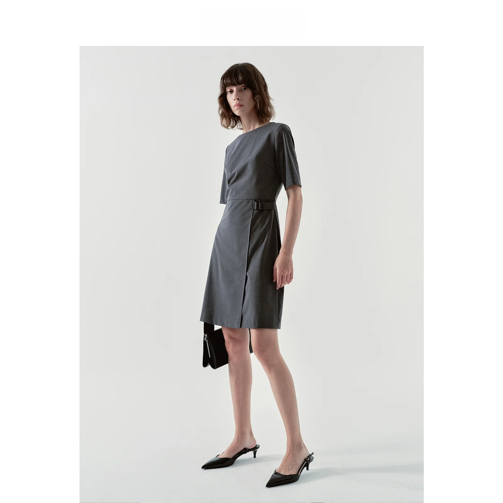 Elegant Grey Short Sleeve Dress Business Commute Women's Wrap around Skirt Midi Dress Simple Style round Neck Zipper Closure
Elegant Grey Short Sleeve Dress Business Commute Women's Wrap around Skirt Midi Dress Simple Style round Neck Zipper Closure