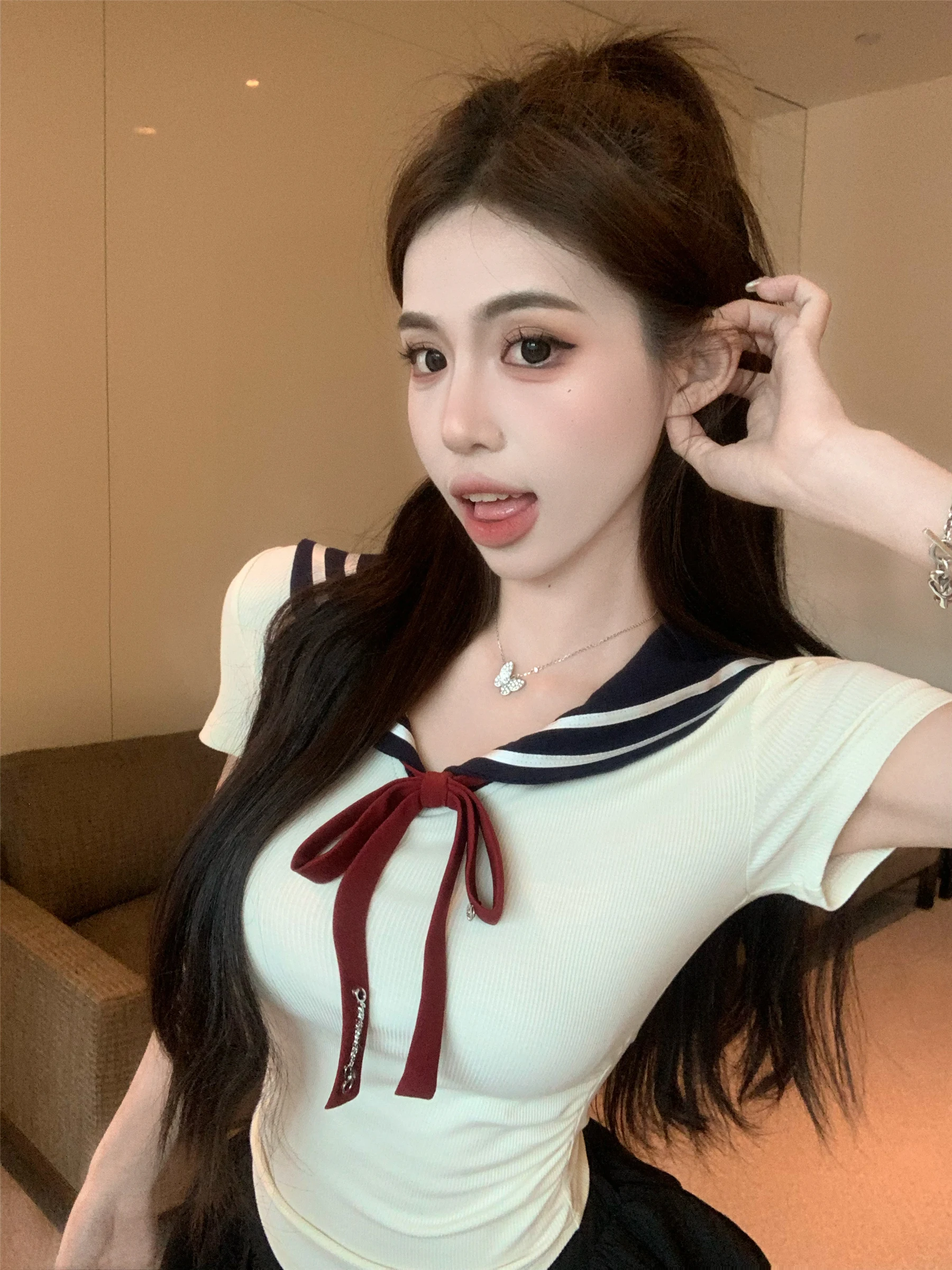 College Style Jk Uniform Short Sleeve Navy Collar T Shirt Women Summer Pure Desire Sweet Spicy Short Top Elegant Beautiful
College Style Jk Uniform Short Sleeve Navy Collar T Shirt Women Summer Pure Desire Sweet Spicy Short Top Elegant Beautiful