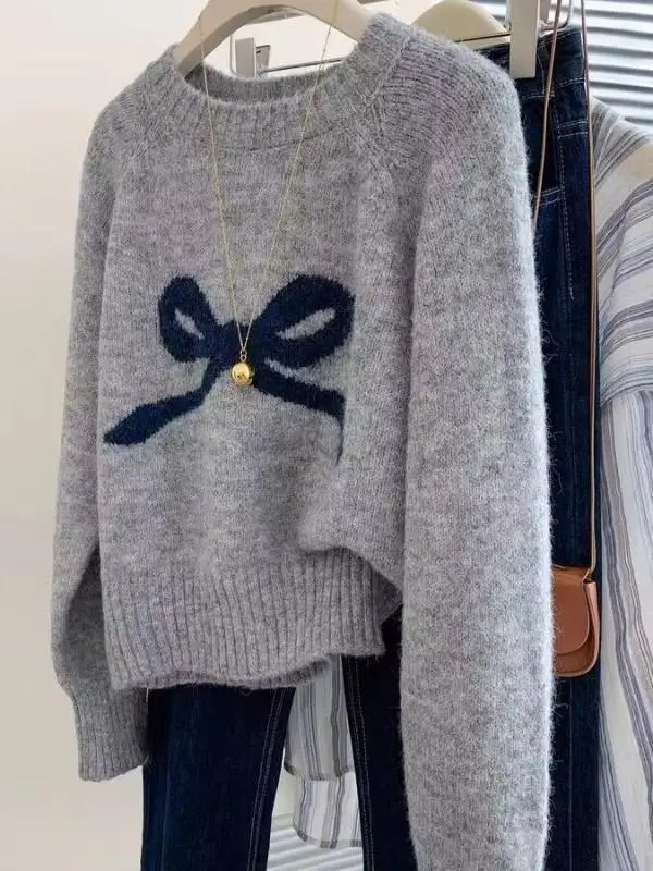 Gray Knitted Sweater with Knot Women's Shoulder Length Korean Style Loose Fit Long Sleeve round Neck Top for Spring
Gray Knitted Sweater with Knot Women's Shoulder Length Korean Style Loose Fit Long Sleeve round Neck Top for Spring