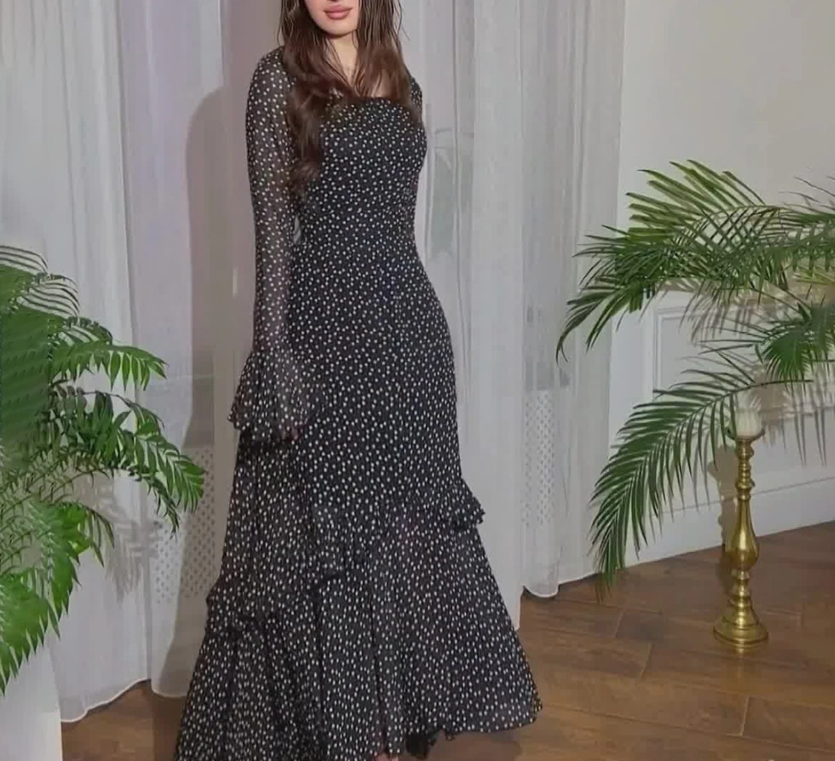 Polka Dot Print Chiffon Lotus Sleeve Desigh Dresses For Women High Waist Long Sleeve Elegant Dress Female Spring 2025
Polka Dot Print Chiffon Lotus Sleeve Desigh Dresses For Women High Waist Long Sleeve Elegant Dress Female Spring 2025