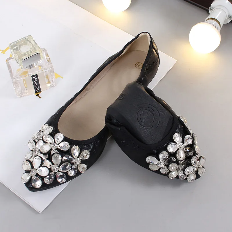 Women Shoes Flats Crystal Pointed Toe High Quality Slip-on Plus Size Loafers Woman Fashion Party Sexy Ladies Casual Boat Shoes
Women Shoes Flats Crystal Pointed Toe High Quality Slip-on Plus Size Loafers Woman Fashion Party Sexy Ladies Casual Boat Shoes