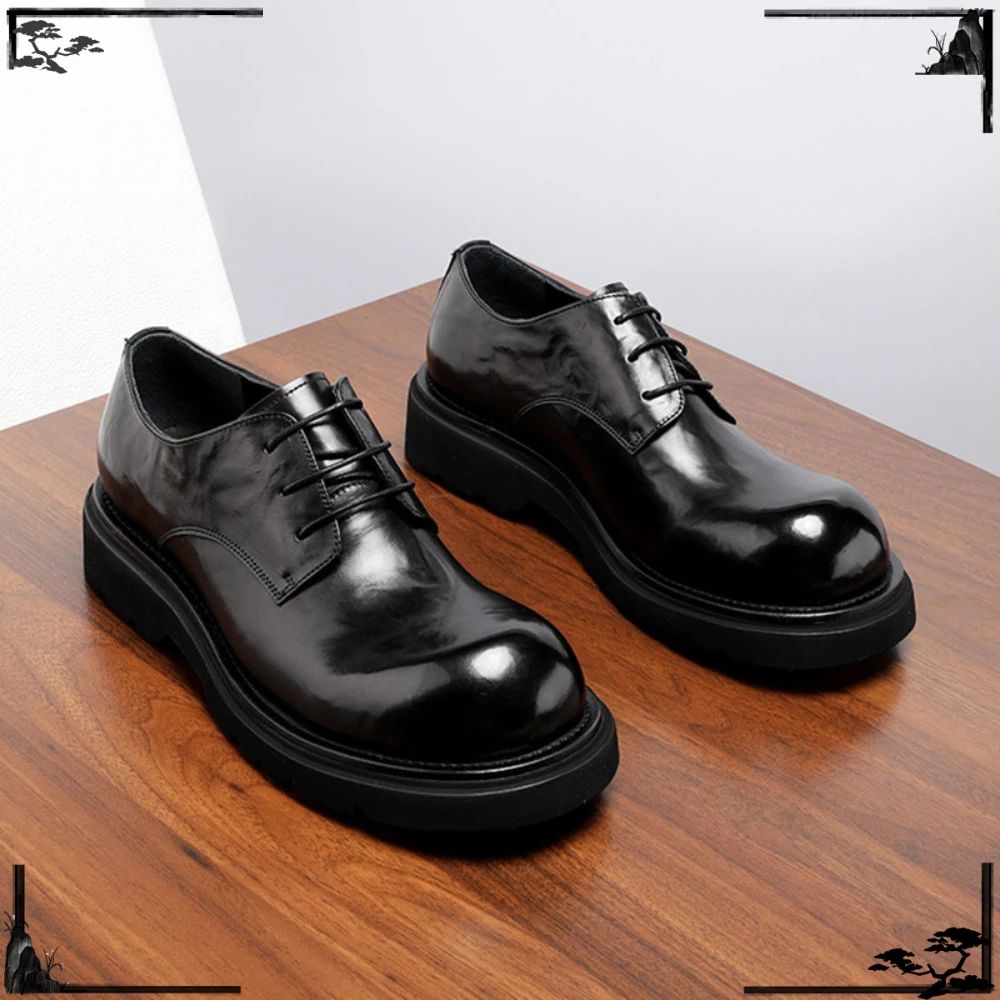 High Grade Hand Crinkled Cowhide Men Derby Shoes Summer Genuine Leather Thick Sole Breathable Casual Big Toe Dress Shoes
High Grade Hand Crinkled Cowhide Men Derby Shoes Summer Genuine Leather Thick Sole Breathable Casual Big Toe Dress Shoes