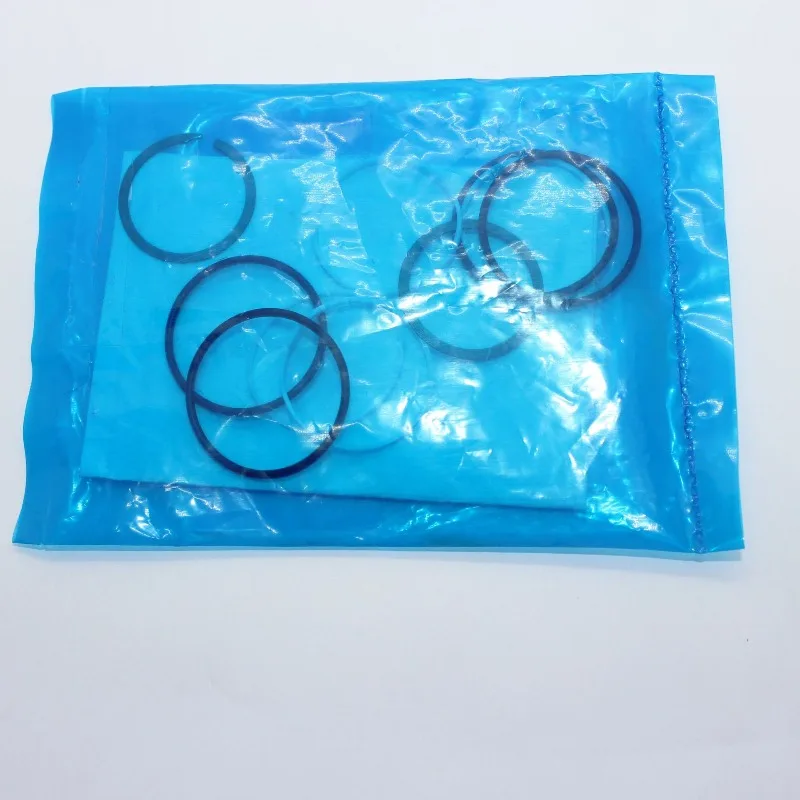 Комплект уплотнений MUGURO RE186600 RE577560 заменяет оригинальное уплотнение быстрого соединителя Deere.
Комплект уплотнений MUGURO RE186600 RE577560 заменяет оригинальное уплотнение быстрого соединителя Deere.