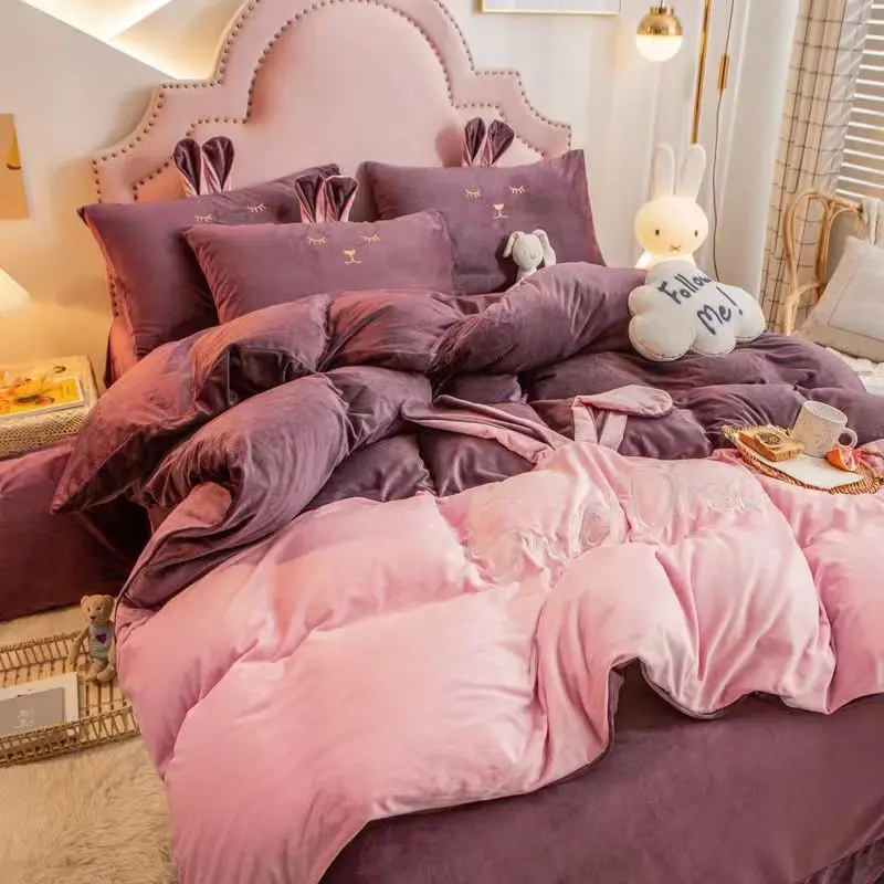 Princess Girl Double-sided Thickened Crystal Velvet Embroidery Cute Rabbit Embroidery Milk Velvet Baby Velvet Lovely Bedding
Princess Girl Double-sided Thickened Crystal Velvet Embroidery Cute Rabbit Embroidery Milk Velvet Baby Velvet Lovely Bedding