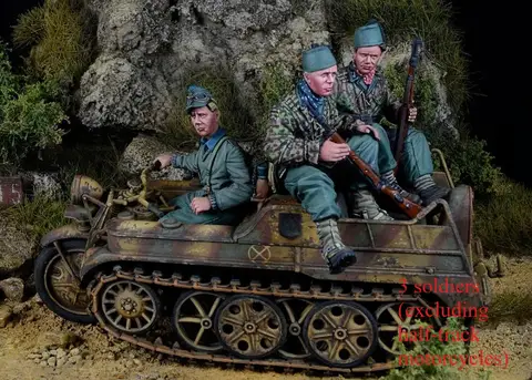 1/35 Scale Resin Figure Model Kit Historical Miniature Half-track Motorcycle Crew, 3 People Unassembled and Unpainted Diorama