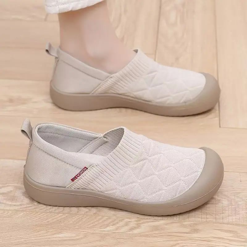 Summer 2025 Women's Flat Shoes Fashion Mesh Breathable Comfortable Loafers Ladies Casual Footwear Size 35-41
Summer 2025 Women's Flat Shoes Fashion Mesh Breathable Comfortable Loafers Ladies Casual Footwear Size 35-41