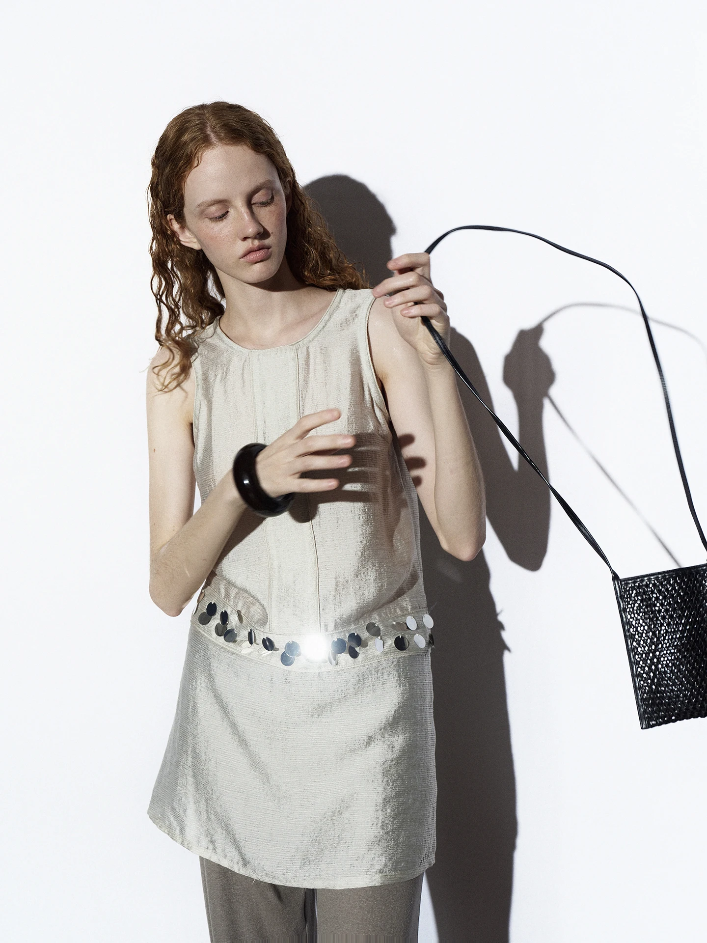 Топ из шелковой смеси Molin Maison Korean Sle свободного кроя с богатой отделкой и текстурой, прозрачная многослойная блузка
Топ из шелковой смеси Molin Maison Korean Sle свободного кроя с богатой отделкой и текстурой, прозрачная многослойная блузка