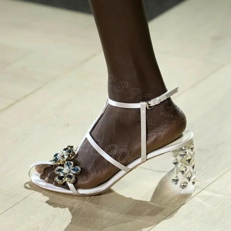 Crystal Flower White Hollow Design Runway Sandals Buckle Strap Women Shoes Chunky High Heel Party Feast 2026 Zapatos Para Mujere
Crystal Flower White Hollow Design Runway Sandals Buckle Strap Women Shoes Chunky High Heel Party Feast 2026 Zapatos Para Mujere