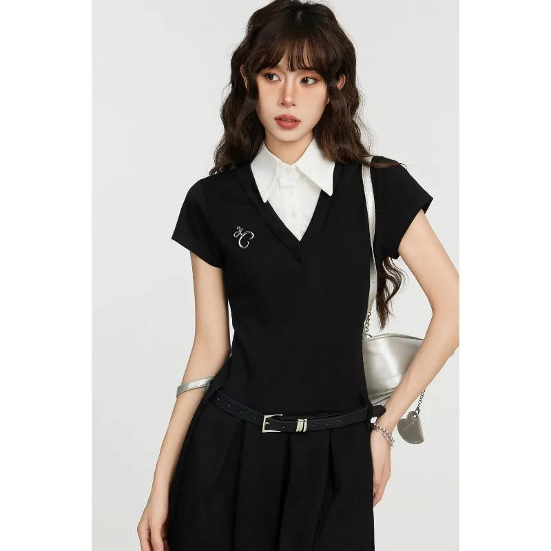 Hot Girl Black Fake Two-piece Butterfly Brooch Dress Women Summer Polo Collar Short Sleeves Mini Pleated Skirt with Belt Top
Hot Girl Black Fake Two-piece Butterfly Brooch Dress Women Summer Polo Collar Short Sleeves Mini Pleated Skirt with Belt Top