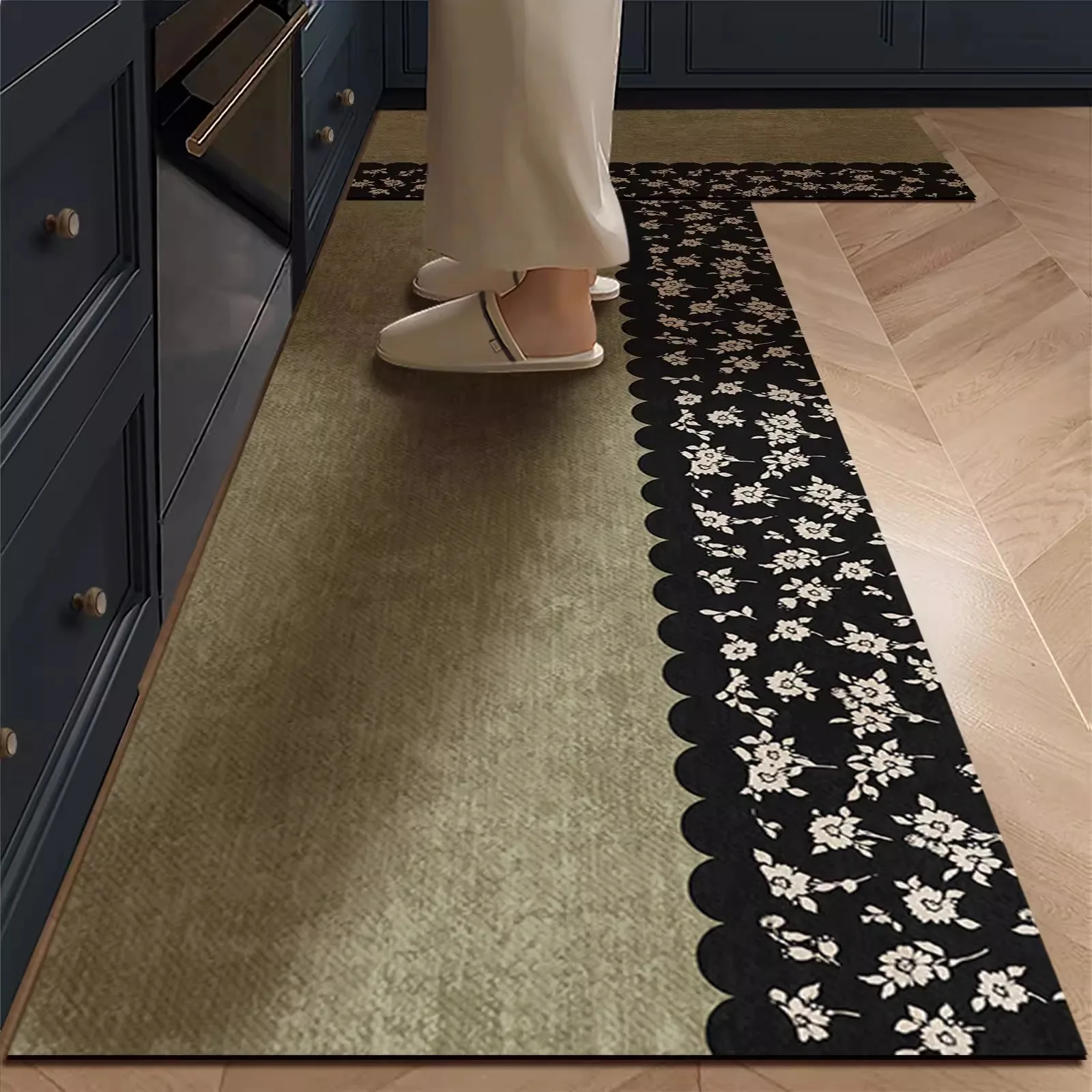 Кухонный напольный коврик, водонепроницаемый кожаный ковер из ПВХ, нескользящий коврик, длинные ковры, классические и элегантные коврики с зеленым цветочным принтом для домашнего декора
Кухонный напольный коврик, водонепроницаемый кожаный ковер из ПВХ, нескользящий коврик, длинные ковры, классические и элегантные коврики с зеленым цветочным принтом для домашнего декора