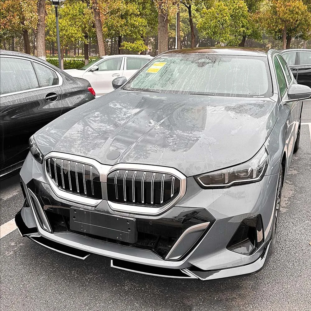 For BMW G60 G61 520d 520i 530e 550e i5 M60 M-Sport 2023-2025 Tuning Front Bumper Lip Spoiler MP Style Splitter Diffuser Body Kit
For BMW G60 G61 520d 520i 530e 550e i5 M60 M-Sport 2023-2025 Tuning Front Bumper Lip Spoiler MP Style Splitter Diffuser Body Kit