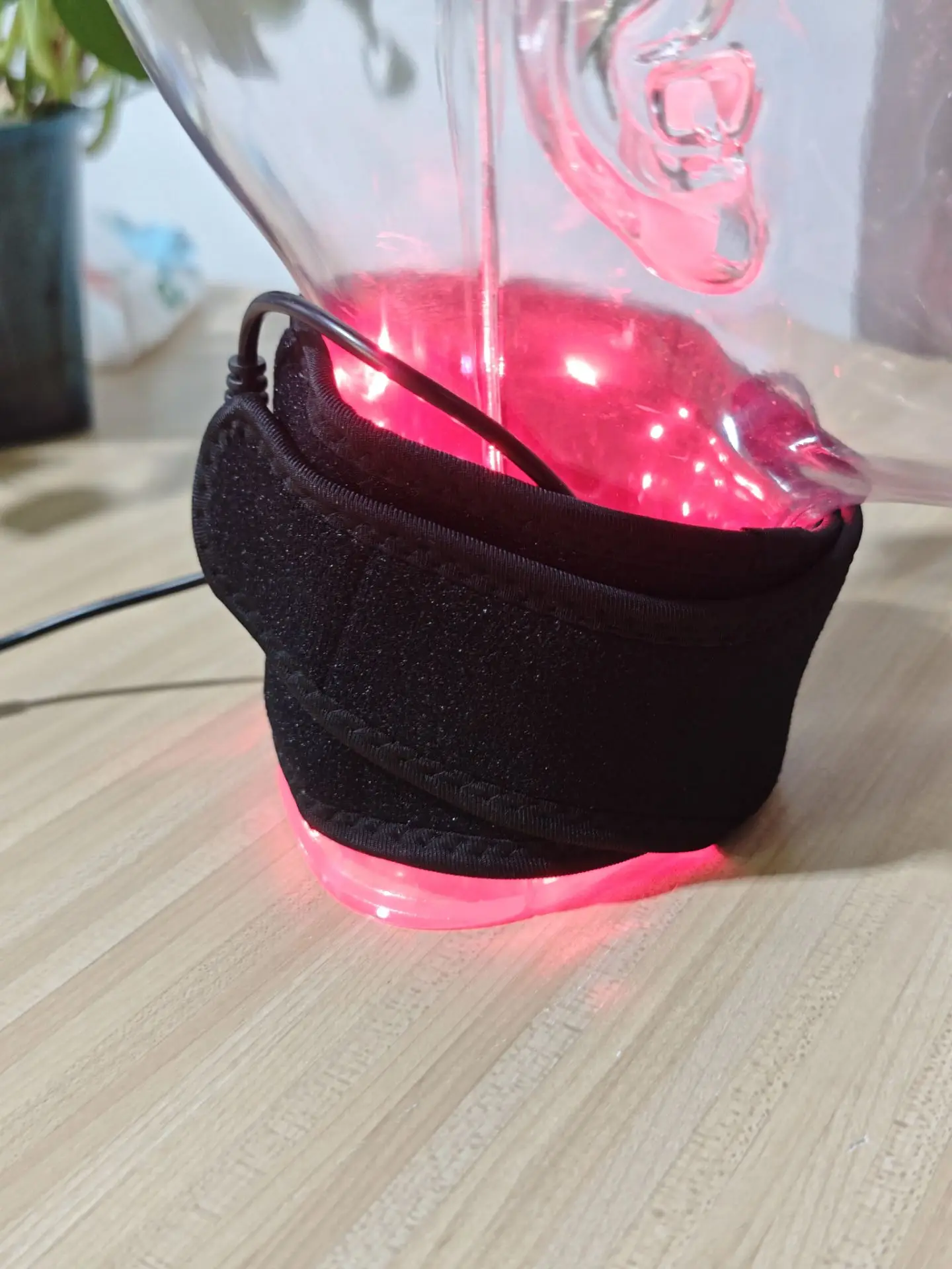 Household 660 and 850nm near-infrared light neck care belt beauty equipment
Household 660 and 850nm near-infrared light neck care belt beauty equipment