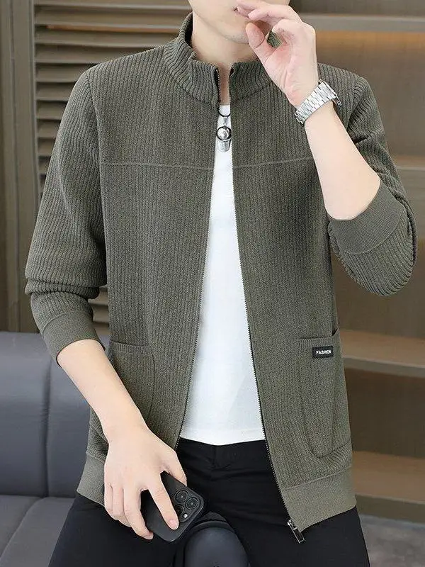 Мужской вязаный кардиган на молнии с воротником-стойкой, повседневная молодежная верхняя одежда, весенняя модная куртка из полиэстера
Мужской вязаный кардиган на молнии с воротником-стойкой, повседневная молодежная верхняя одежда, весенняя модная куртка из полиэстера