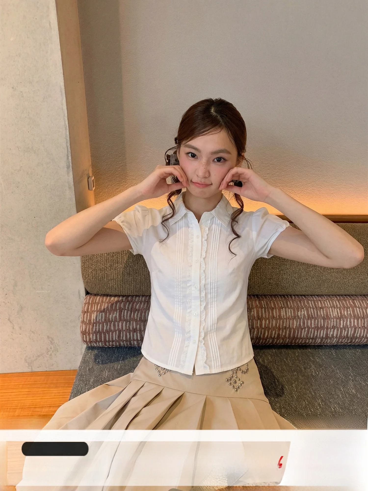 French Style Short Sleeve Shirt Women's Slim Fit Stand Collar Ruffle Hem Inner Wear Summer Top White Folded Short Length
French Style Short Sleeve Shirt Women's Slim Fit Stand Collar Ruffle Hem Inner Wear Summer Top White Folded Short Length