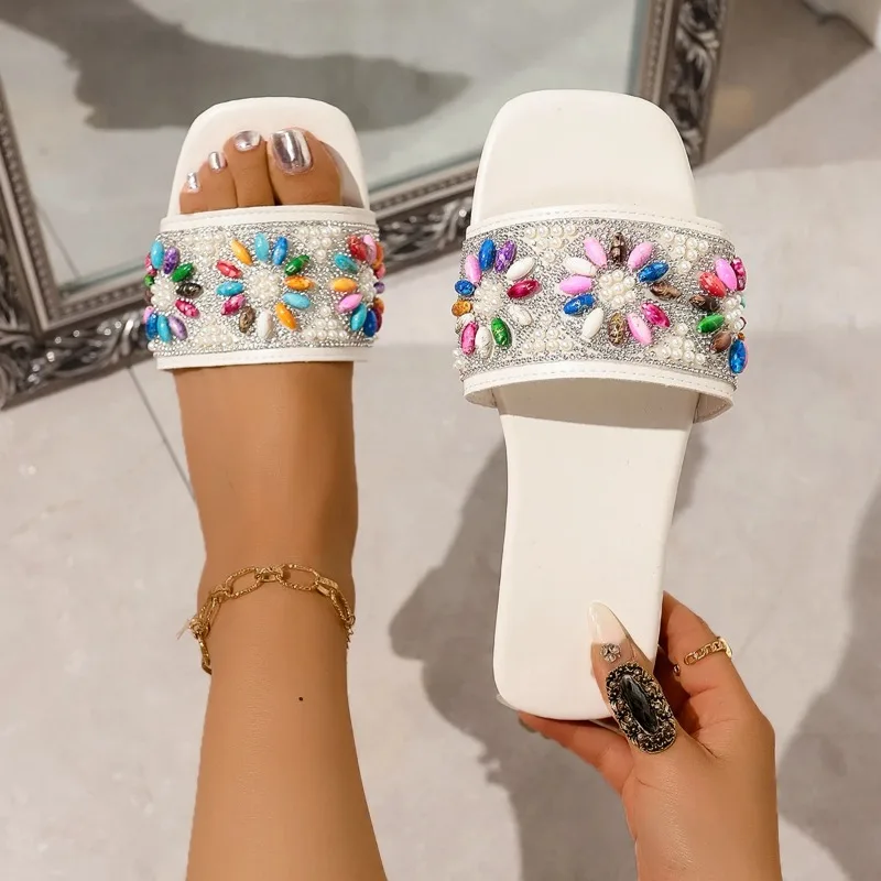 Women's Luxury Shiny Vacation Beach Slippers 2025 Summer Fashion Lightweight Outdoor Sandals Slides Flat Shoes Zapatos De Mujer
Women's Luxury Shiny Vacation Beach Slippers 2025 Summer Fashion Lightweight Outdoor Sandals Slides Flat Shoes Zapatos De Mujer