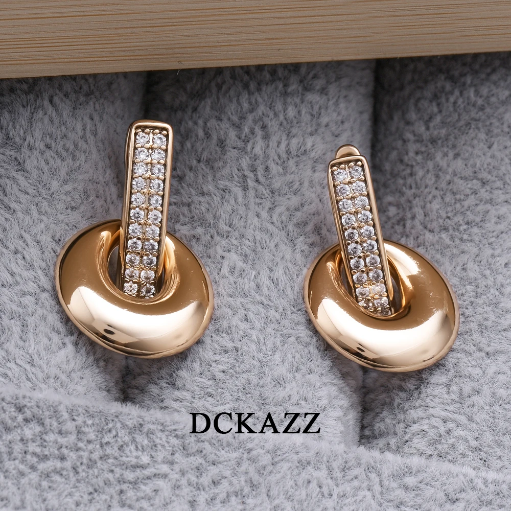 DCKAZZ Autumn New Oval Drop Earring Geometric Smooth Exquisite Metal Texture Natural Zircon Earrings 585 Rose Gold Color Jewelry
DCKAZZ Autumn New Oval Drop Earring Geometric Smooth Exquisite Metal Texture Natural Zircon Earrings 585 Rose Gold Color Jewelry