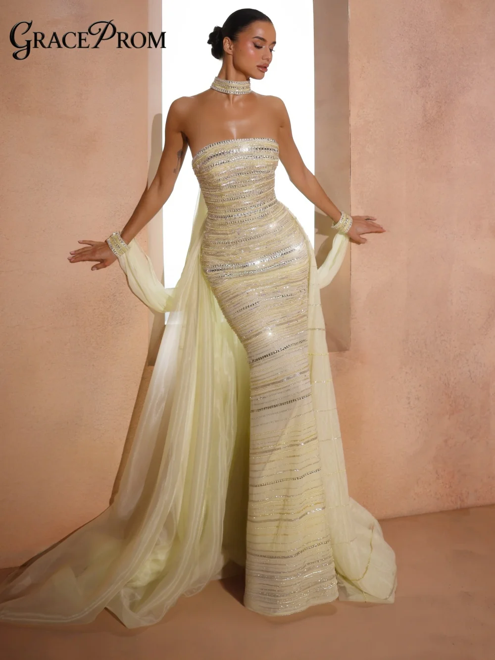 Exquisite Beaded Pale Yellow Mermaid Party Dress Strapless Tulle Evening Gown with Cape Choker For Wedding Guests فساتين سهرة
Exquisite Beaded Pale Yellow Mermaid Party Dress Strapless Tulle Evening Gown with Cape Choker For Wedding Guests فساتين سهرة