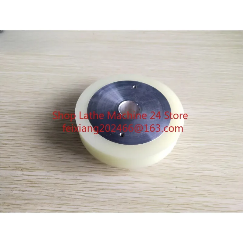 1PC For Sadick slow-moving tension wheel S416 3054678 expansion wheel 100X32X19 
1PC For Sadick slow-moving tension wheel S416 3054678 expansion wheel 100X32X19