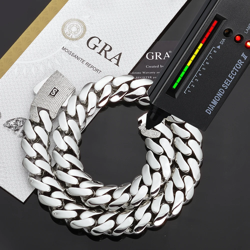 Hip Hop Moissanite Jewelry High Quality 925 Sterling Silver Smooth Monaco Chain Necklace Iced Out VVS Clasp Cuban Chain Men Wome
Hip Hop Moissanite Jewelry High Quality 925 Sterling Silver Smooth Monaco Chain Necklace Iced Out VVS Clasp Cuban Chain Men Wome