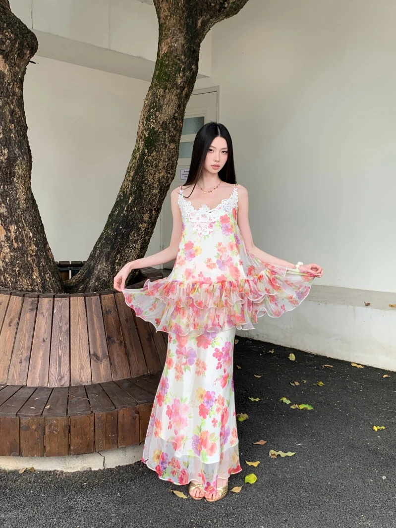 Sweet Beach Vacation Style Romantic Floral Print Lace Halter Fish Tail Skirt Two Piece Set Women's Mid-Length Gown with Bustle
Sweet Beach Vacation Style Romantic Floral Print Lace Halter Fish Tail Skirt Two Piece Set Women's Mid-Length Gown with Bustle