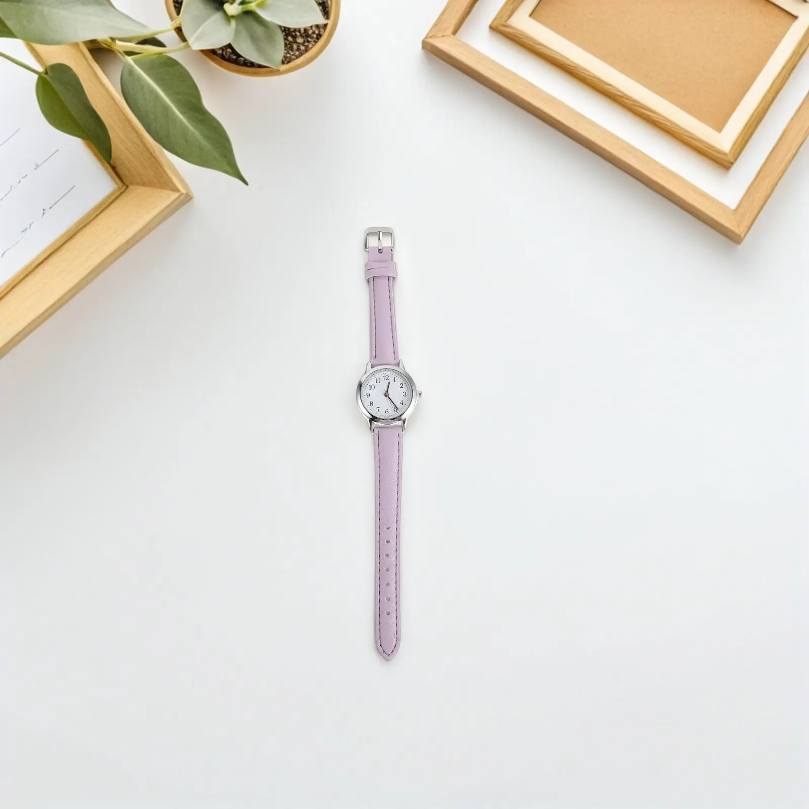 Women's Minimalist Quartz Watch Purple Waterproof Metal Strap Slim Round Dial Feminine Easy-Read Business Casual Wristwatch
Women's Minimalist Quartz Watch Purple Waterproof Metal Strap Slim Round Dial Feminine Easy-Read Business Casual Wristwatch