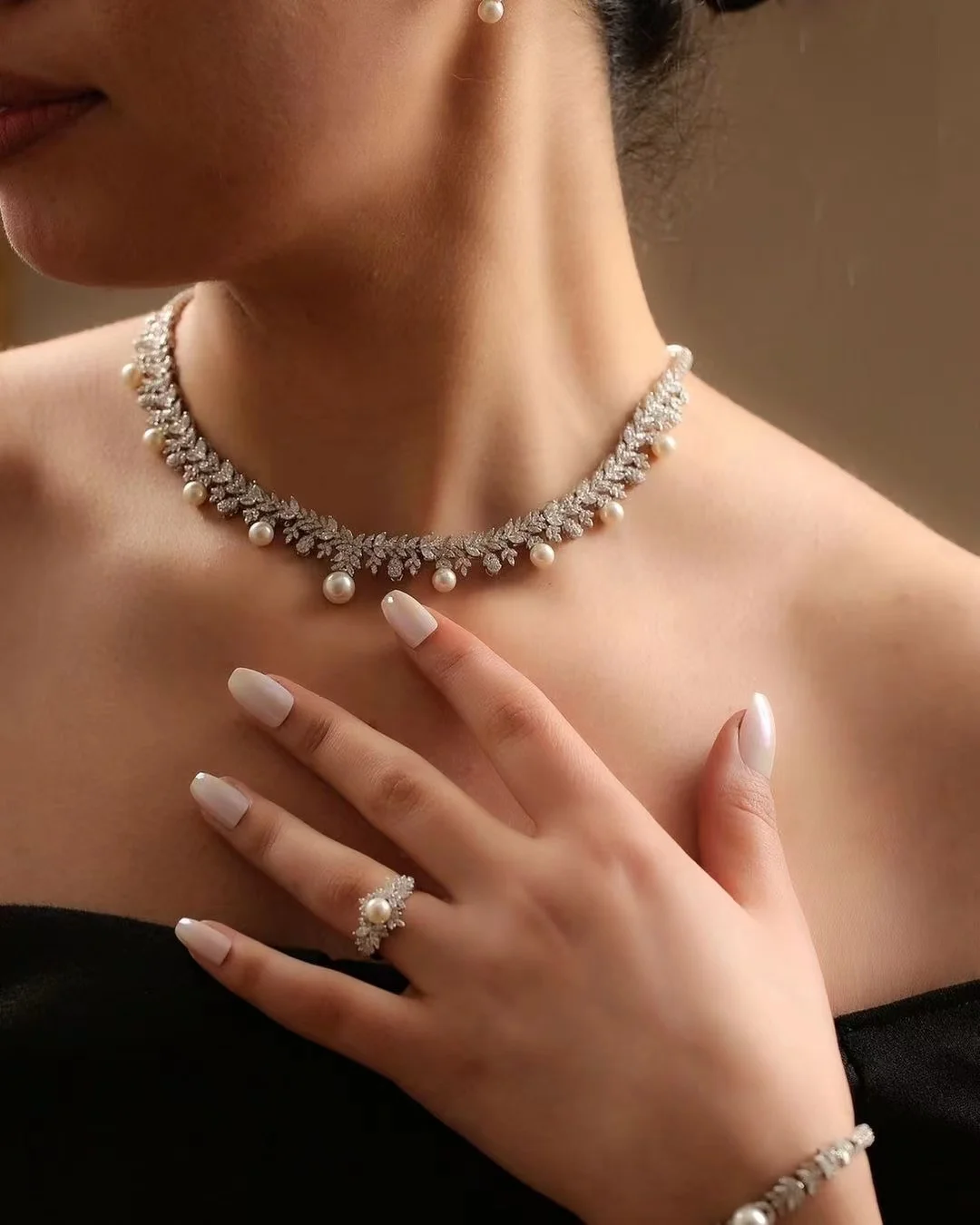 2026 Новый комплект из 4 серег с жемчугом и кубическим цирконием, комплект из 4 женских свадебных украшений с цирконием, Дубай, свадебный комплект украшений, подарок
2026 Новый комплект из 4 серег с жемчугом и кубическим цирконием, комплект из 4 женских свадебных украшений с цирконием, Дубай, свадебный комплект украшений, подарок