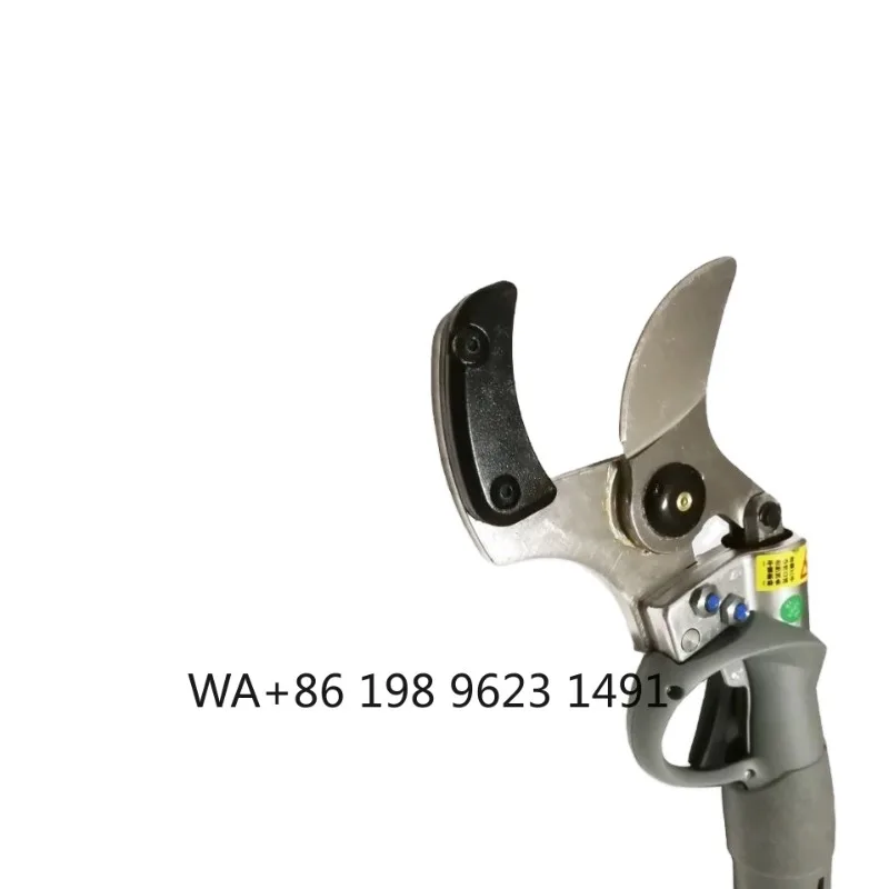 Portable electric garden shears with 47mm cutting diameter, multifunctional branch cutter for home garden green pruning
Portable electric garden shears with 47mm cutting diameter, multifunctional branch cutter for home garden green pruning