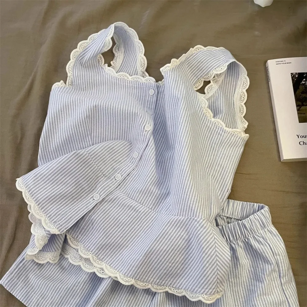 Summer Striped Pajamas Women Soft Sleepwear Sleeveless Shorts Sets 2 Pieces Lace Night Wears Tank Chic Korean Sleeping Home Suit
Summer Striped Pajamas Women Soft Sleepwear Sleeveless Shorts Sets 2 Pieces Lace Night Wears Tank Chic Korean Sleeping Home Suit