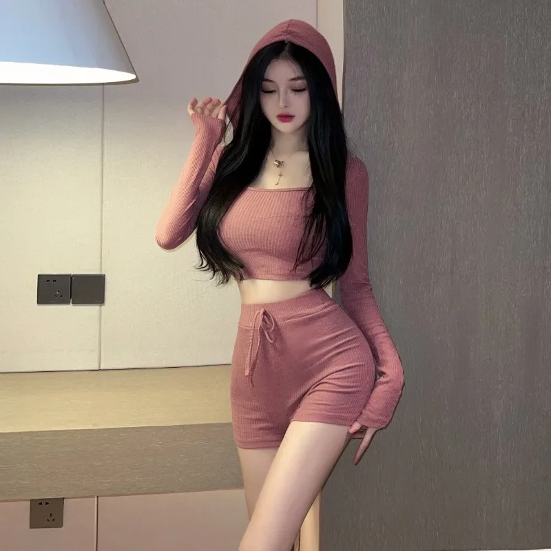 Sweet Hot Girl Pure Sexy Suit Women's Autumn Short Hooded Knitwear High Waist Tight Shorts Two-piece Set Fashion Female Clothes
Sweet Hot Girl Pure Sexy Suit Women's Autumn Short Hooded Knitwear High Waist Tight Shorts Two-piece Set Fashion Female Clothes