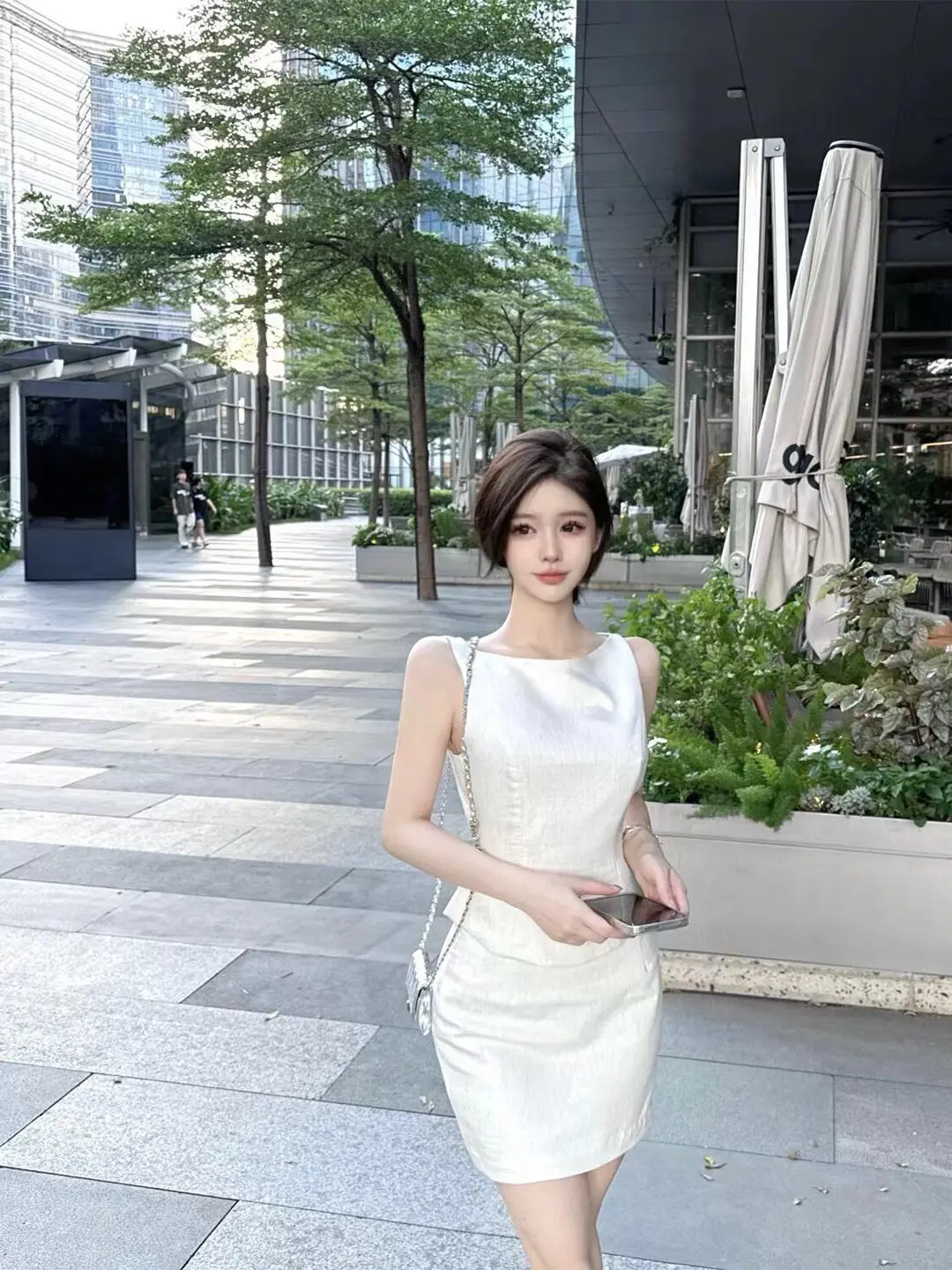 White Sleeveless Top And Short Skirt Set Women's Fashionable Maturity Style Goddess Elegant Summer Outfit Two-Piece Suit
White Sleeveless Top And Short Skirt Set Women's Fashionable Maturity Style Goddess Elegant Summer Outfit Two-Piece Suit