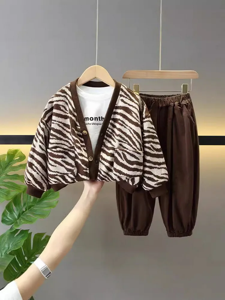 Spring Autumn Baby Boy Clothes Set Children Suits Boy Casual Leopard Cardigan + T-shirt + Pants 3Piece Suit Kid Tracksuit 90-150
Spring Autumn Baby Boy Clothes Set Children Suits Boy Casual Leopard Cardigan + T-shirt + Pants 3Piece Suit Kid Tracksuit 90-150