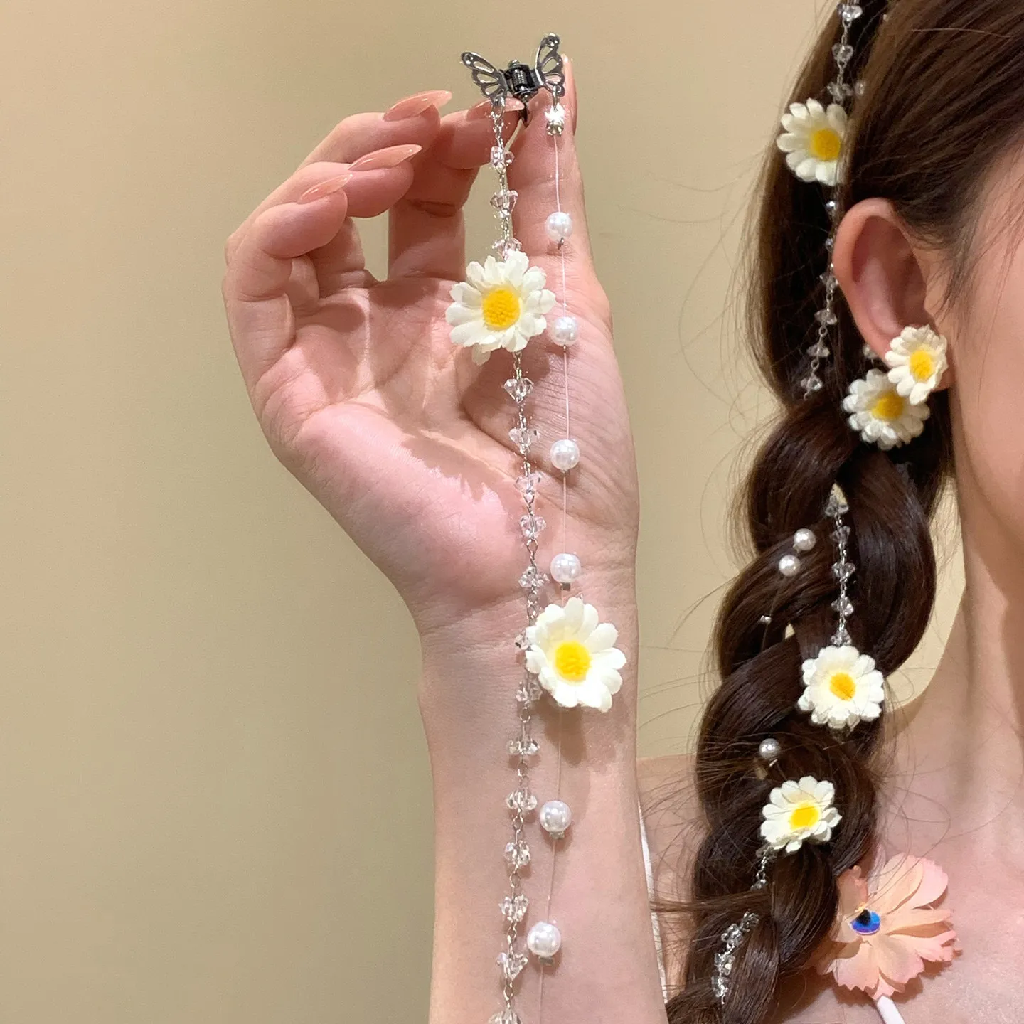 2026 New Afternoon Daisy Spring Summer Pearl Double Ponytail Braid Chain Hair Clip for Travel Vacation Photo Hair Accessory
2026 New Afternoon Daisy Spring Summer Pearl Double Ponytail Braid Chain Hair Clip for Travel Vacation Photo Hair Accessory